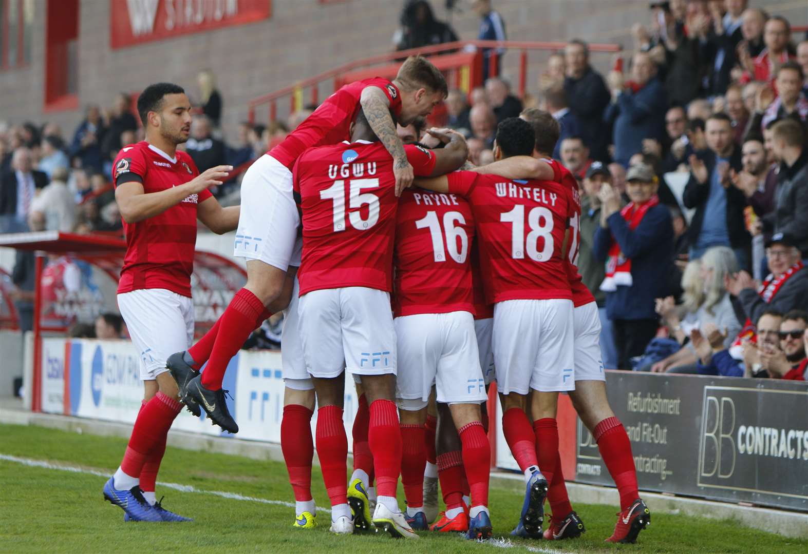 Ebbsfleet United 4 Wrexham 2 match report