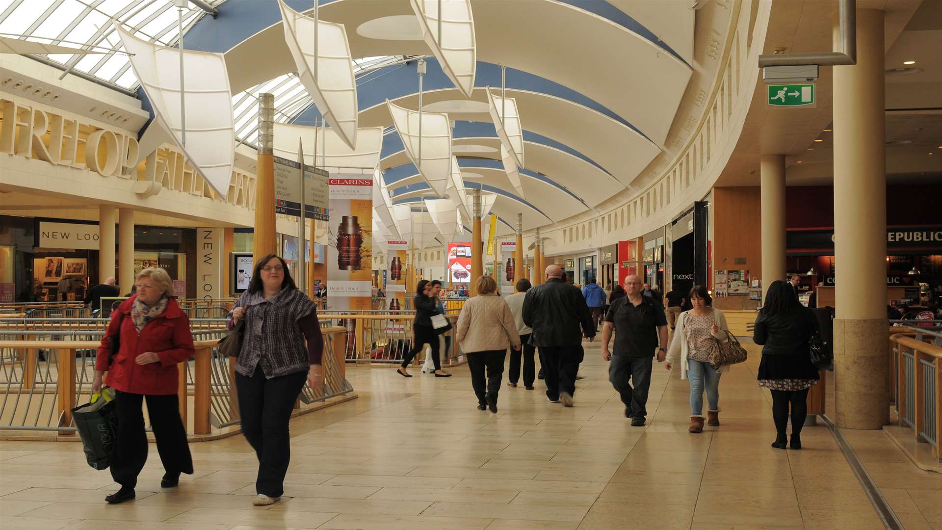 Royal London buys stake in Bluewater shopping centre from ...