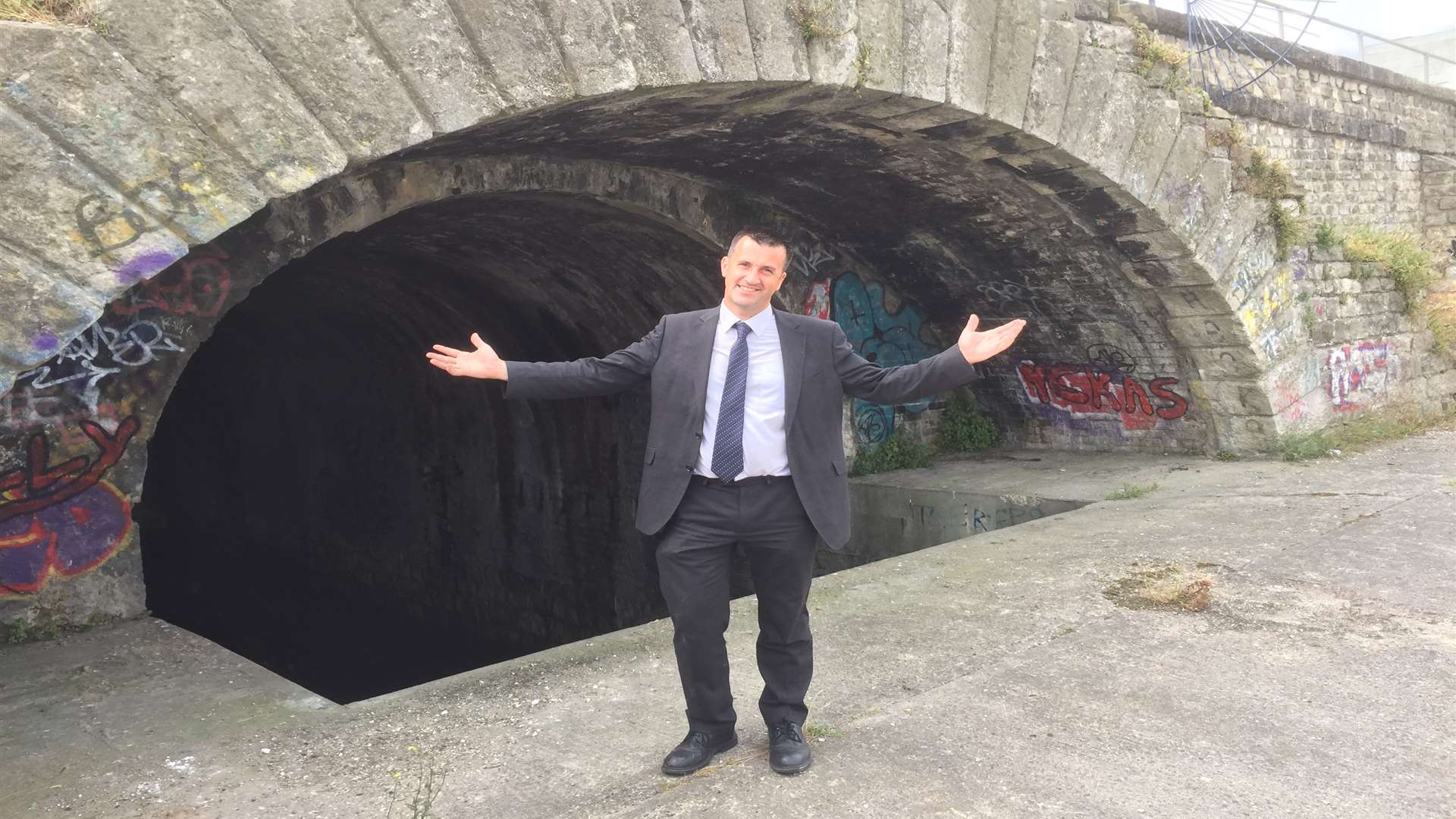 Conrad Broadley at the Rosherville Quay Cavern tea room site