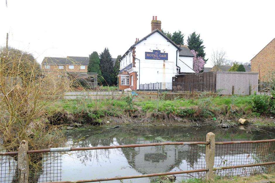 The Royal Oak, School Lane, Bean