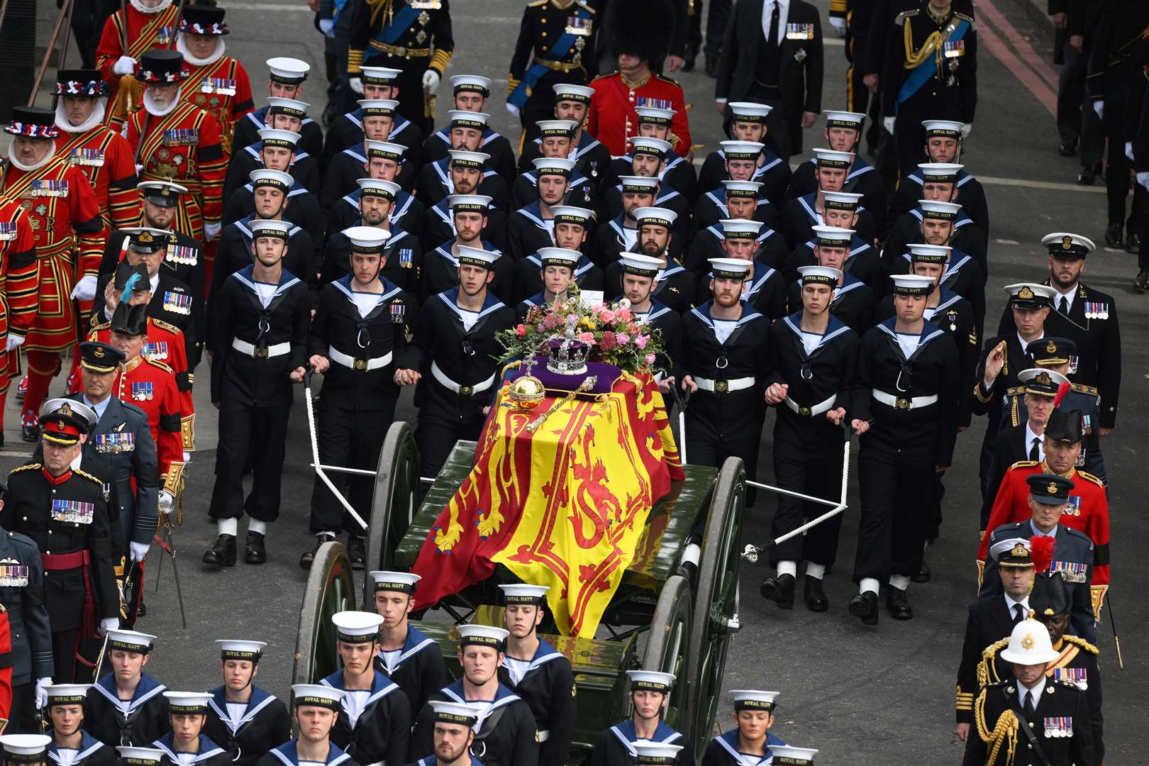 Royal Navy ratings direct the gun carriage carrying the late Queen’s coffin (Daniel Leal/PA)