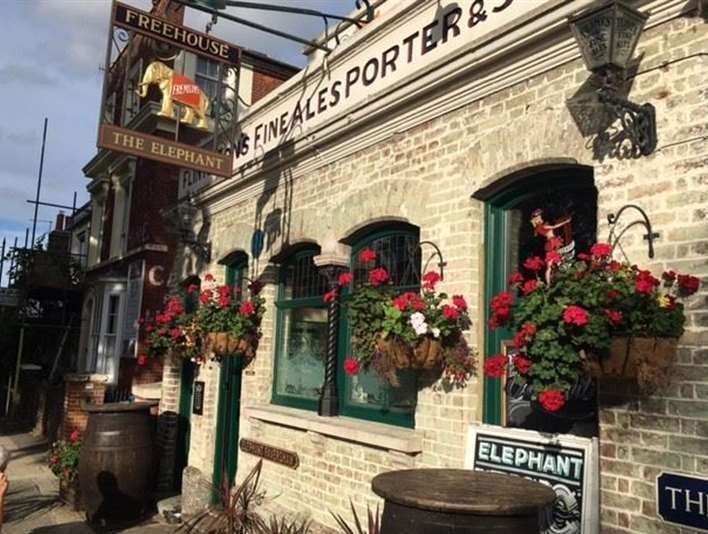 The Elephant pub in Faversham "oozes tradition and quality" according to the Secret Drinker