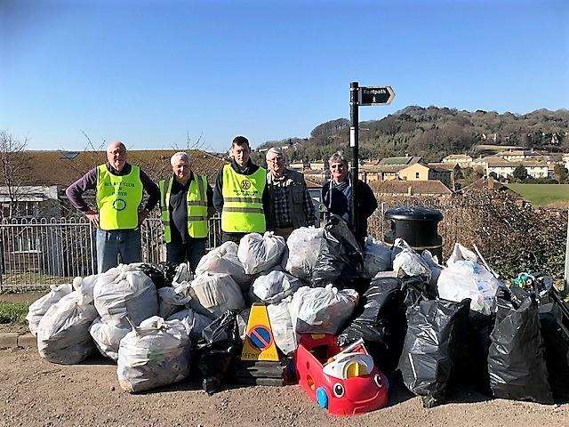 Rubbish Collected from Green Lane footpath. Picture courtesy of Peter Sherred