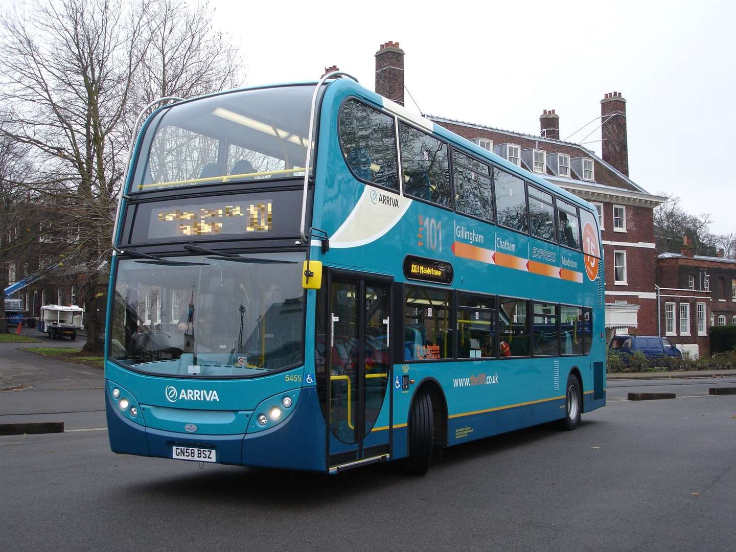 arriva-buses-diverted-from-luton-road-and-wayfield-road-chatham-after