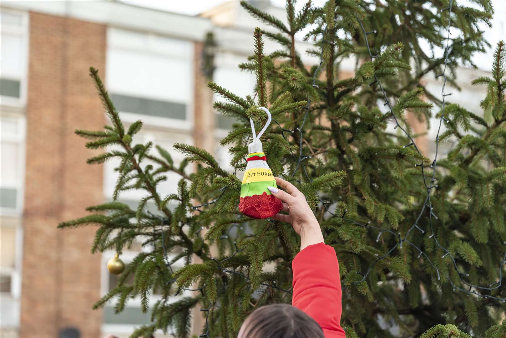 Residents are reminded to remove all decorations before recycling their real trees