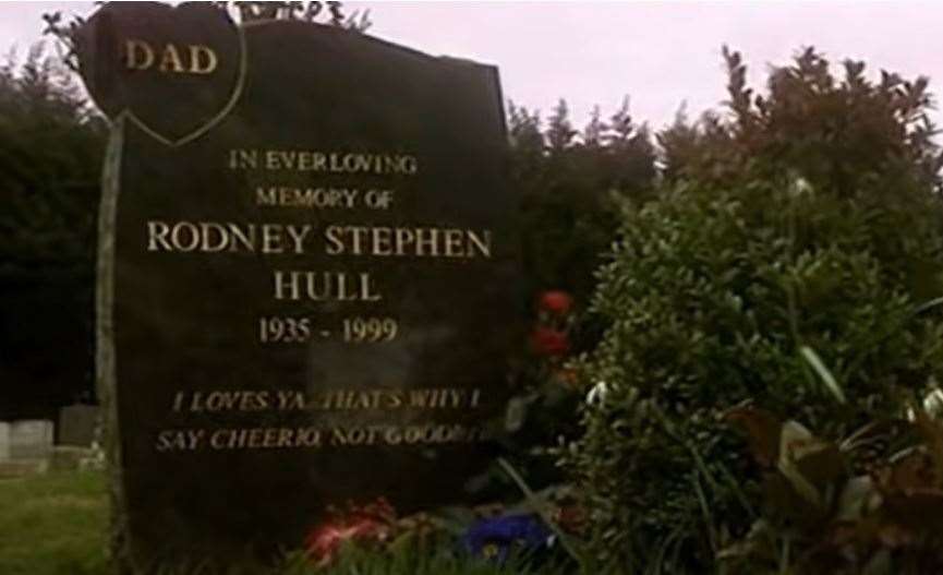Rod Hull's gravestone. 'In loving memory of Rodney Stephen Hull 1935-1999. 'I loves ya, that's why I say cheerio not goodbye'
