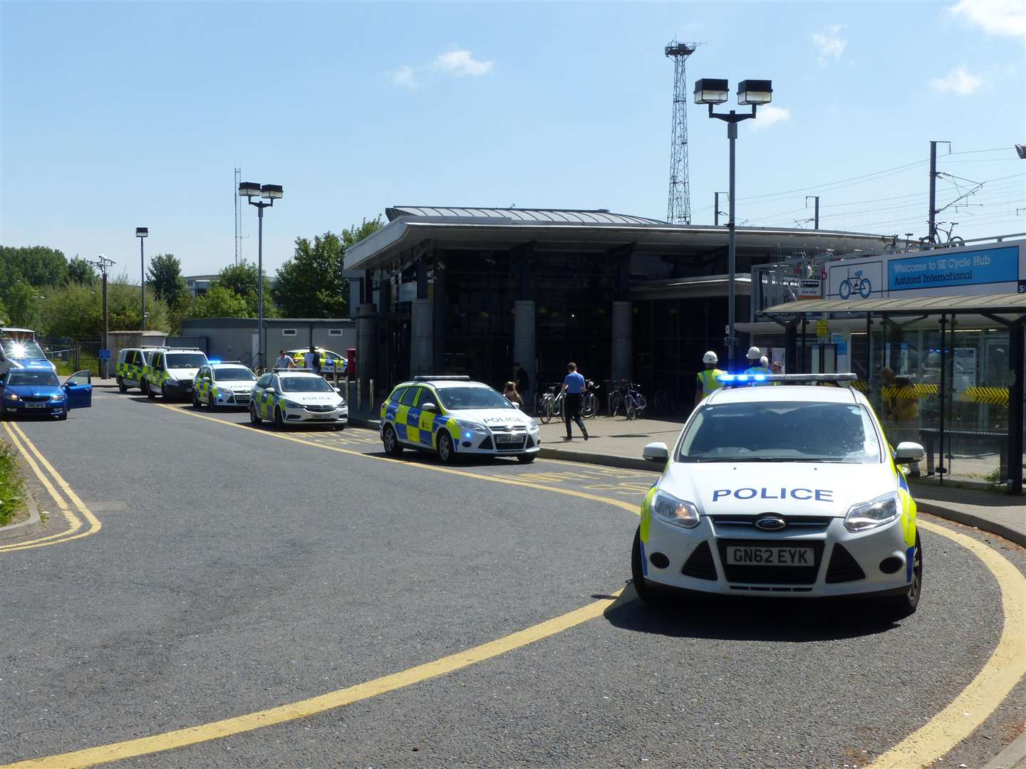 The incident at Ashford International station this afternoon. Credit: Andy Clark (2084329)