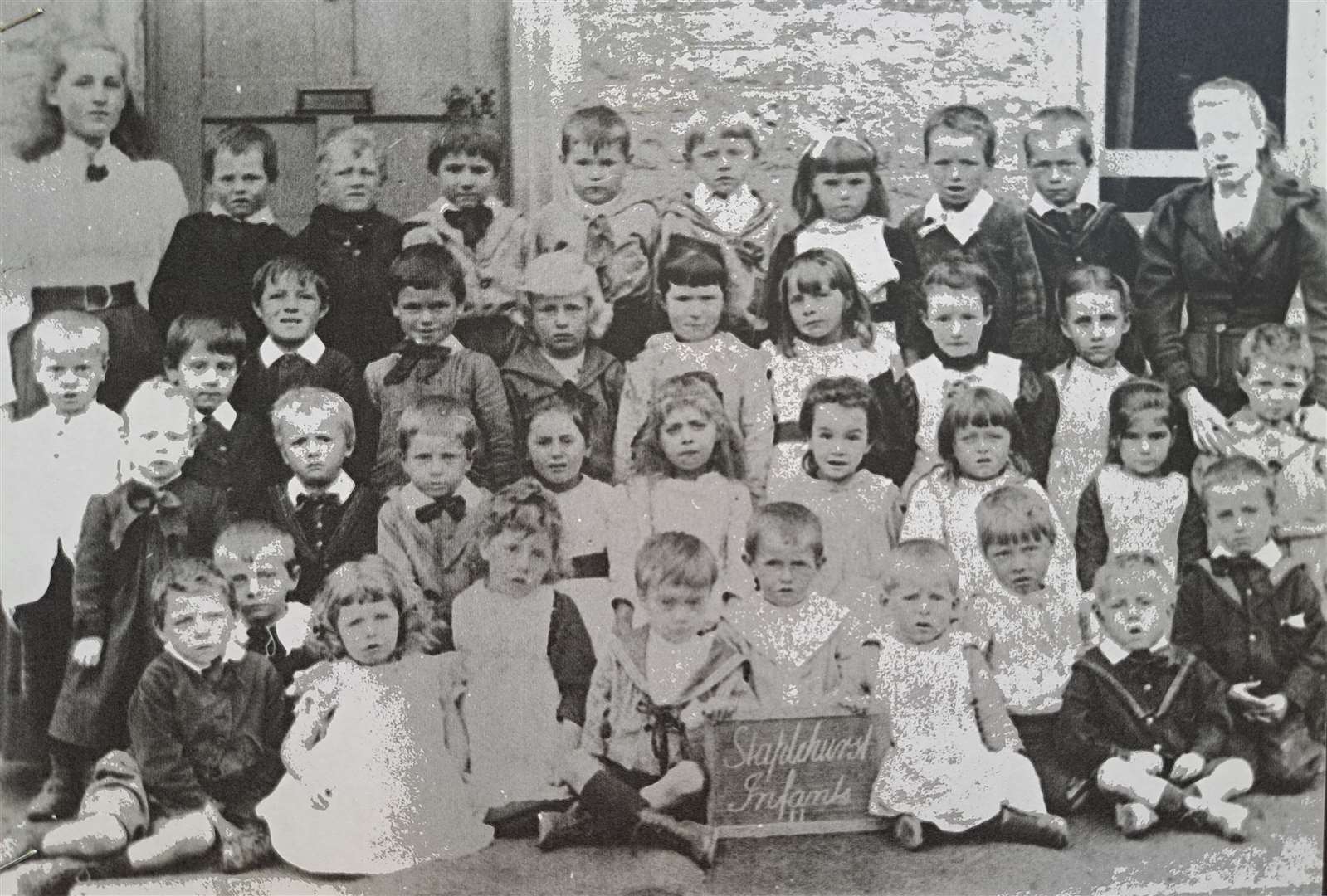 A very early infants class at Staplehurst School