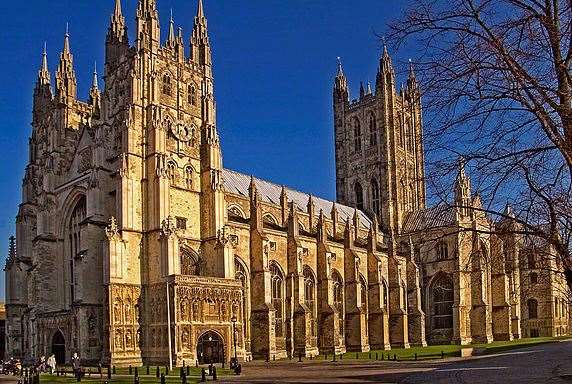 Crowds flocked to Canterbury Cathedral to pray at the shrine of Thomas Becket