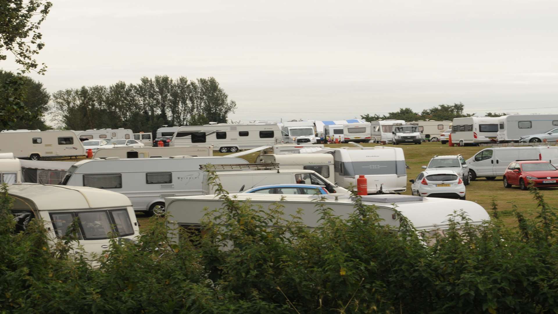 Travellers pitch up at Otterham Quay Lane, Rainham