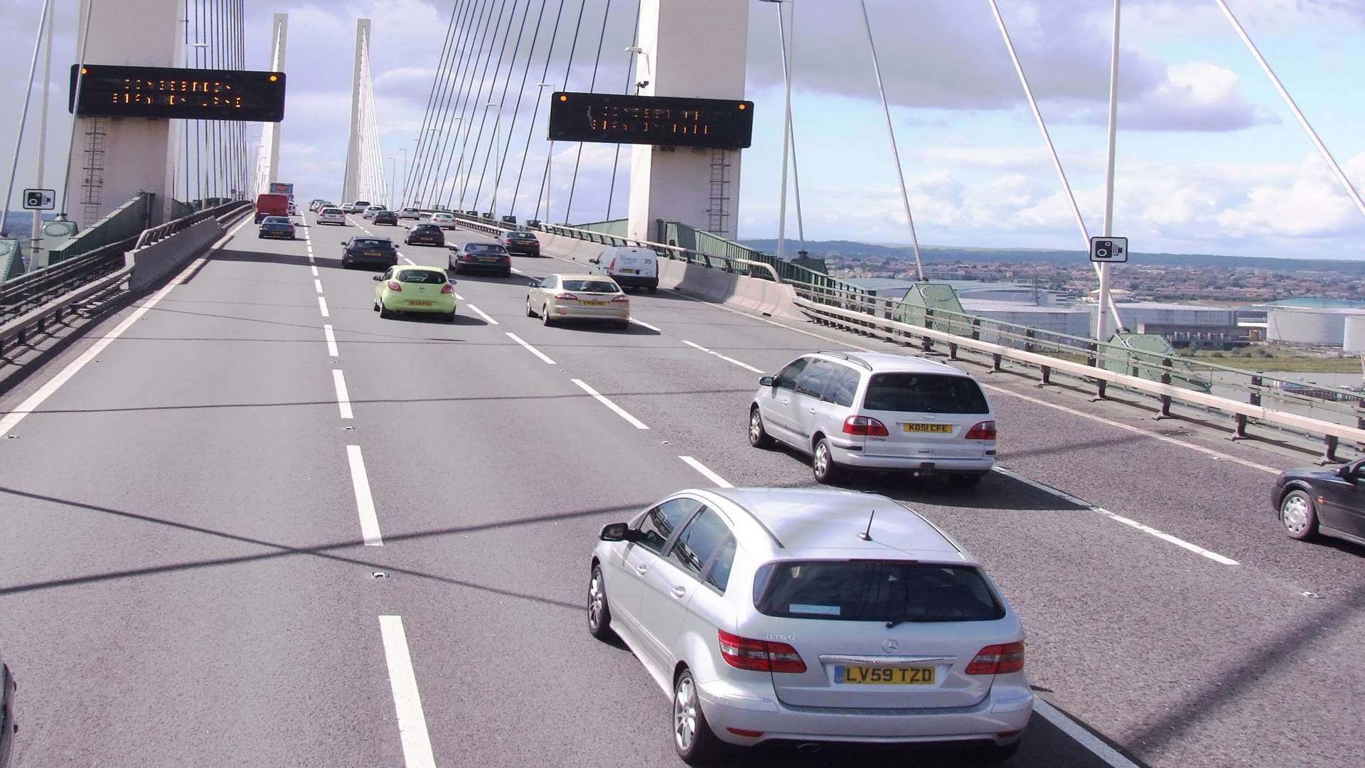 Tailbacks are affecting the QEII bridge after a lorry crash. Stock image