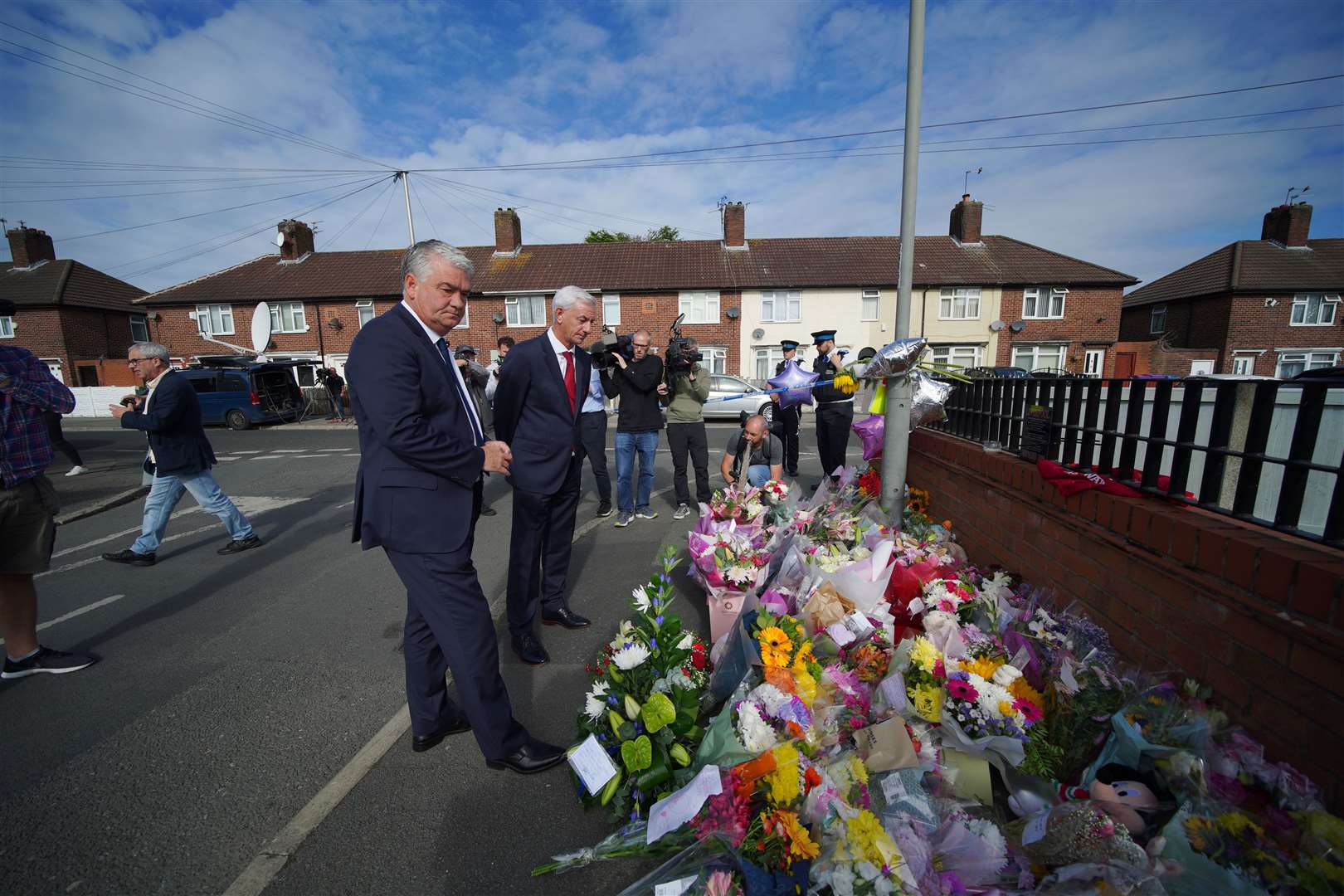 Ambassador of Liverpool FC, Ian Rush, and the Ambassador of Everton FC, Ian Snodin, visits the scene in Kingsheath Avenue, Knotty Ash, Liverpool, where nine-year-old Olivia Pratt-Korbel was fatally shot (Peter Byrne/PA)