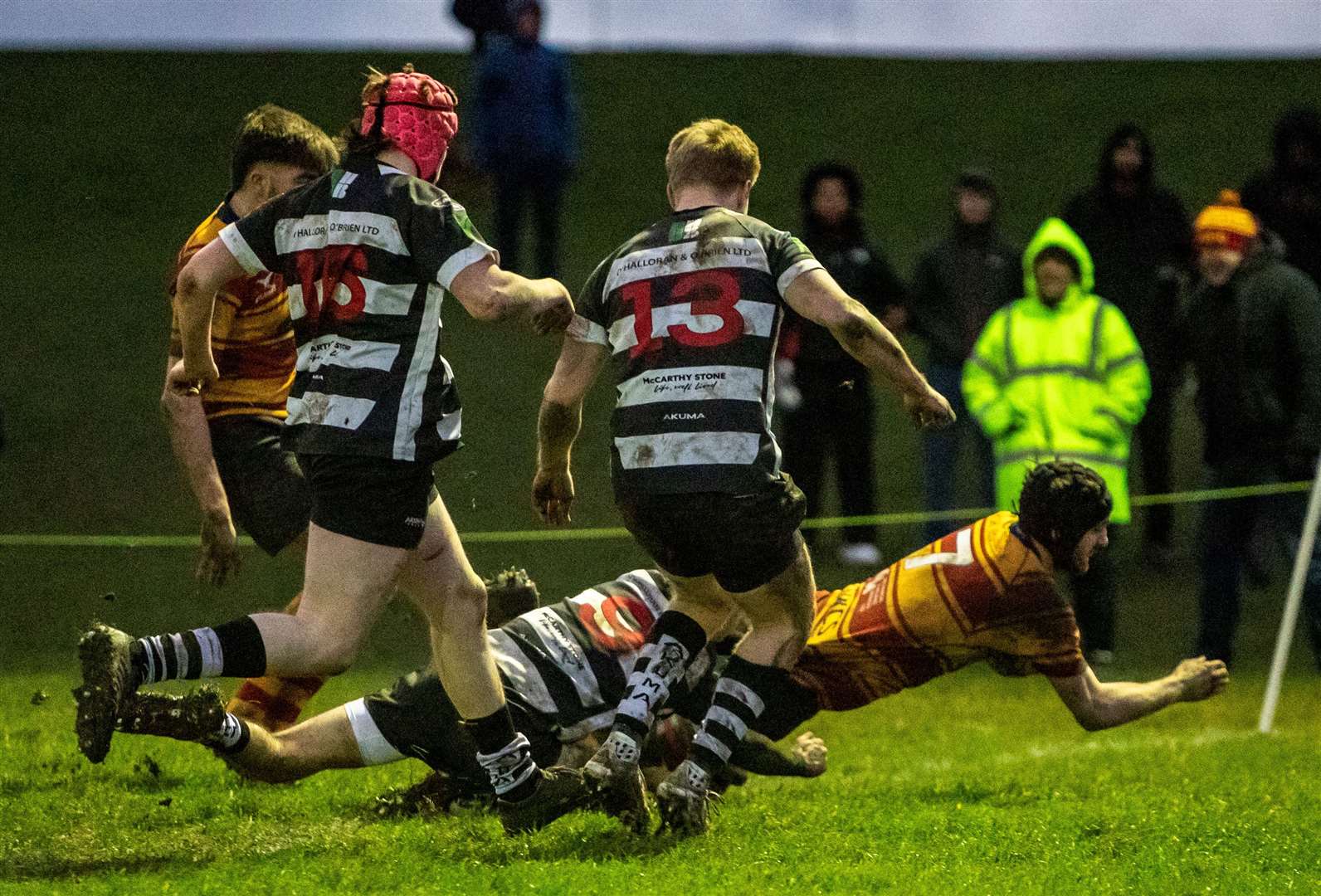 Jonah Hyde scores a try for Medway but Gravesend took the spoils. Picture: Jake Miles Sports Photography