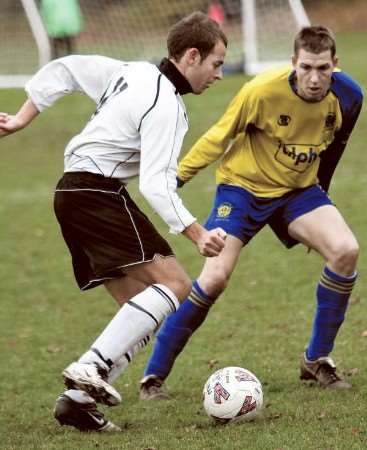 Hollisters (white) go on the attack but ended up losing 4-1 to Guru Nanak