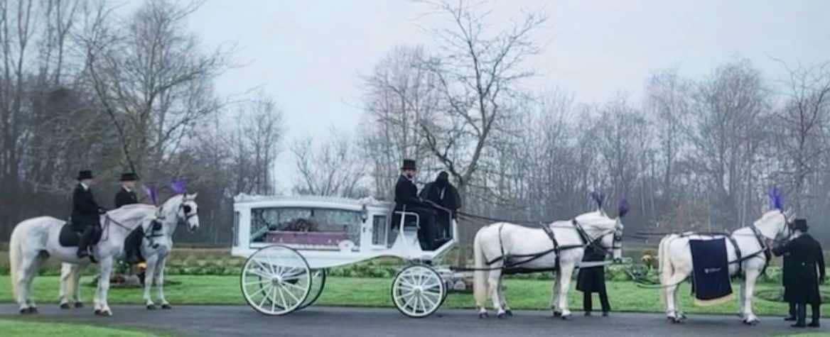 Joules was escorted to the crematorium by six horses