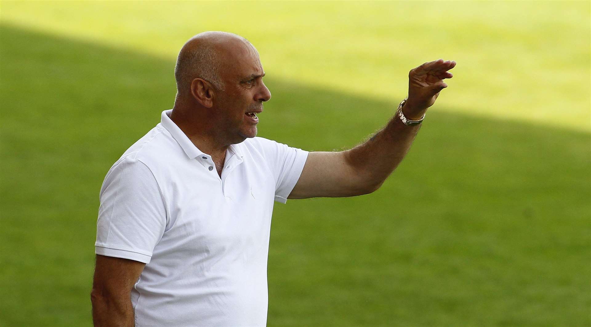 Ebbsfleet manager Garry Hill Picture: Sean Aidan