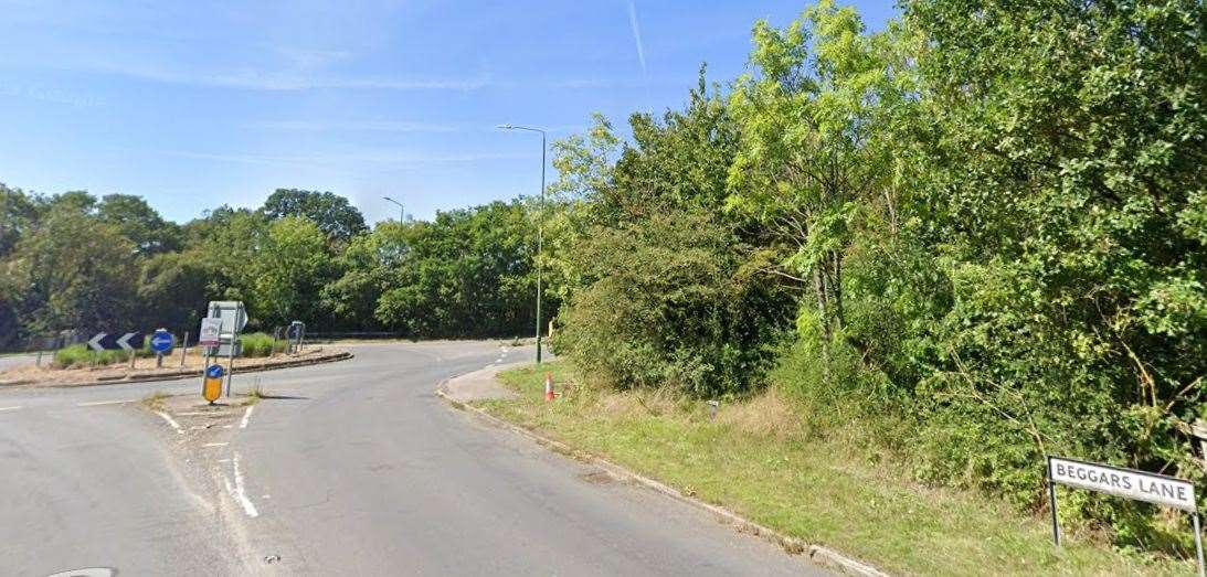 Walerij Mirosznikow crashed his car on the roundabout at Beggars Lane, Westerham