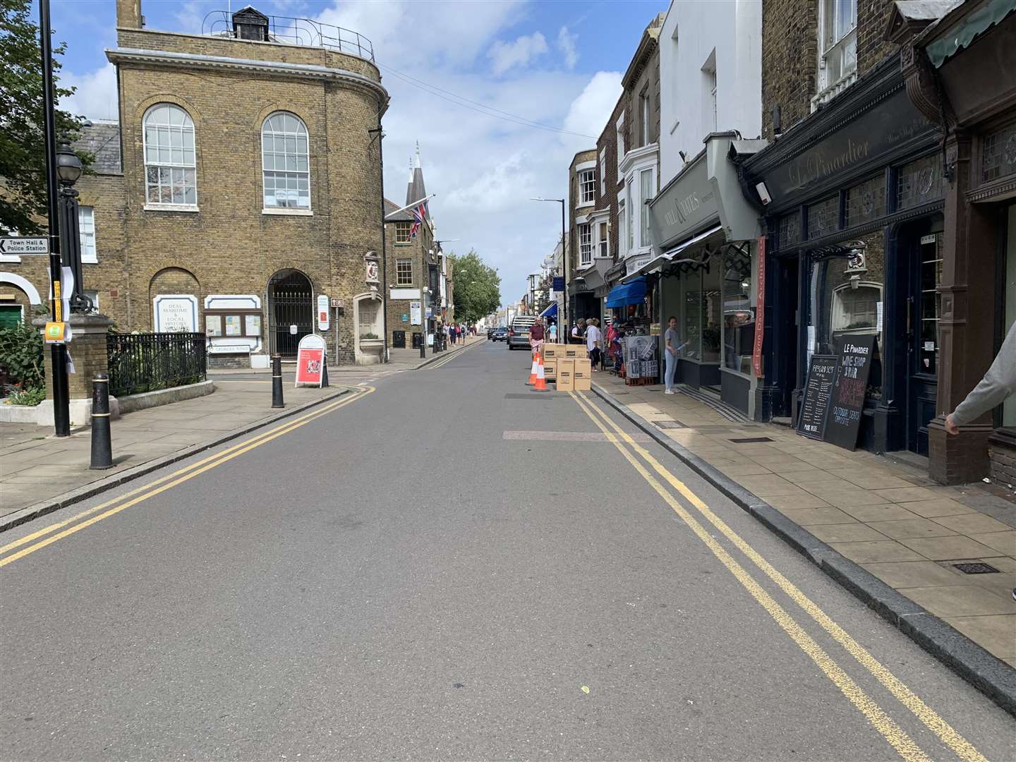 Closure of the High Street to cars makes it hard to collect goods and deliver, say traders