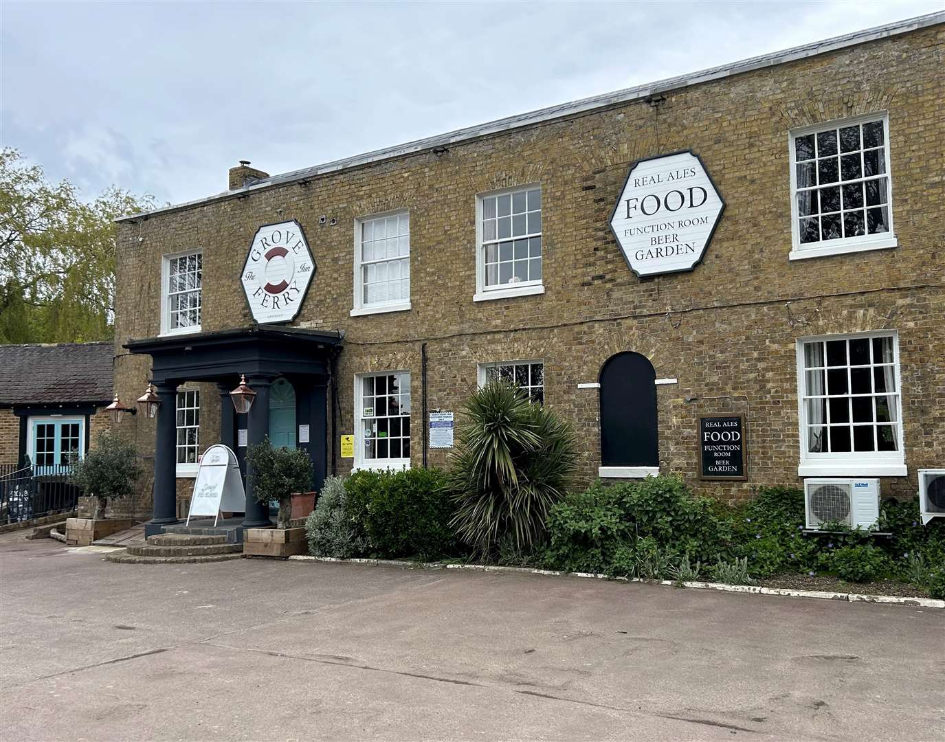 Thousands of people flock to the Grove Ferry Inn near Canterbury each year