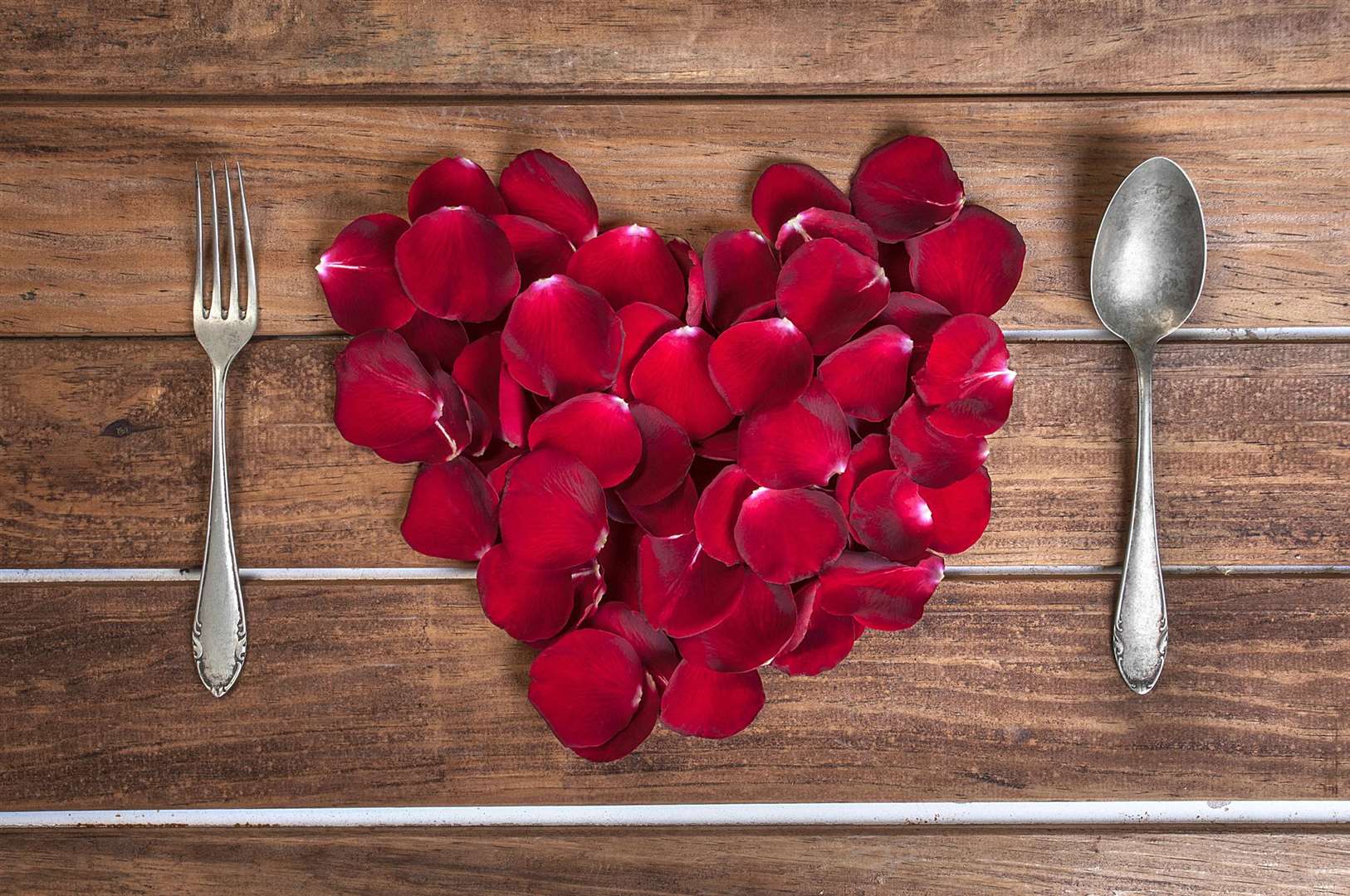 Table set for celebration St. Valentine's Day. (6933717)