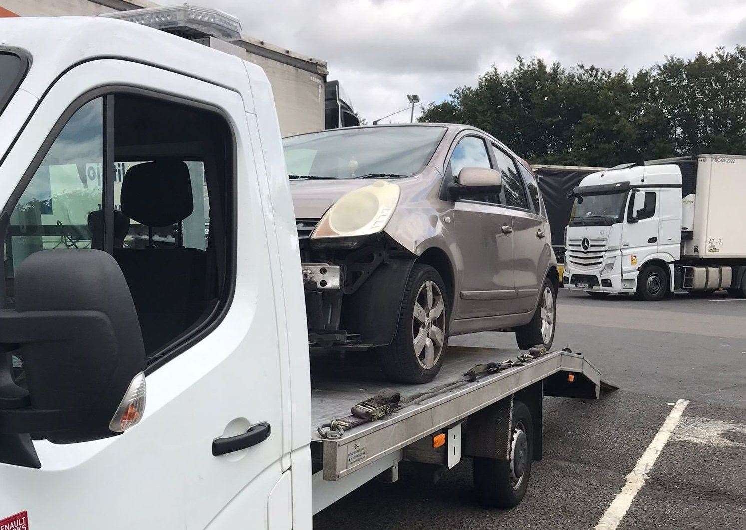 It's fair to say the recovery of the vehicle could have gone better. Picture: Kent Police RPU/Twitter