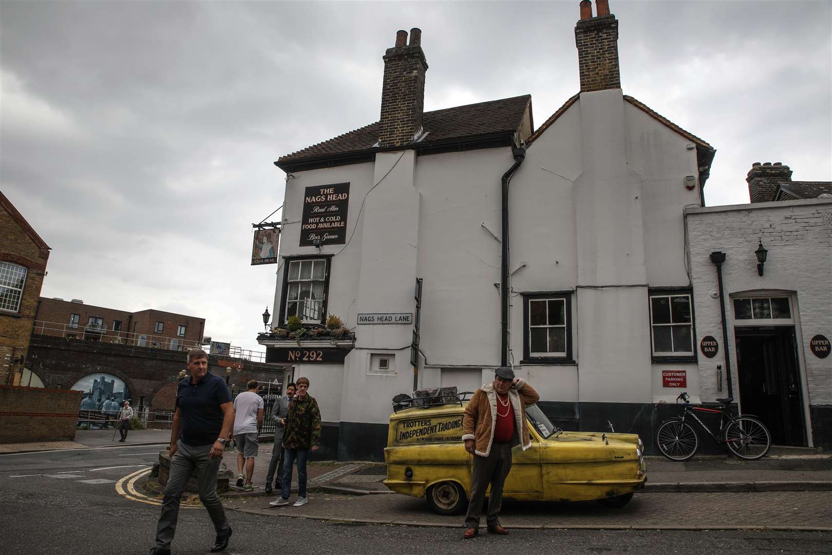 "Del Boy" and his trusty Robin Reliant outside The Nag's Head, Rochester