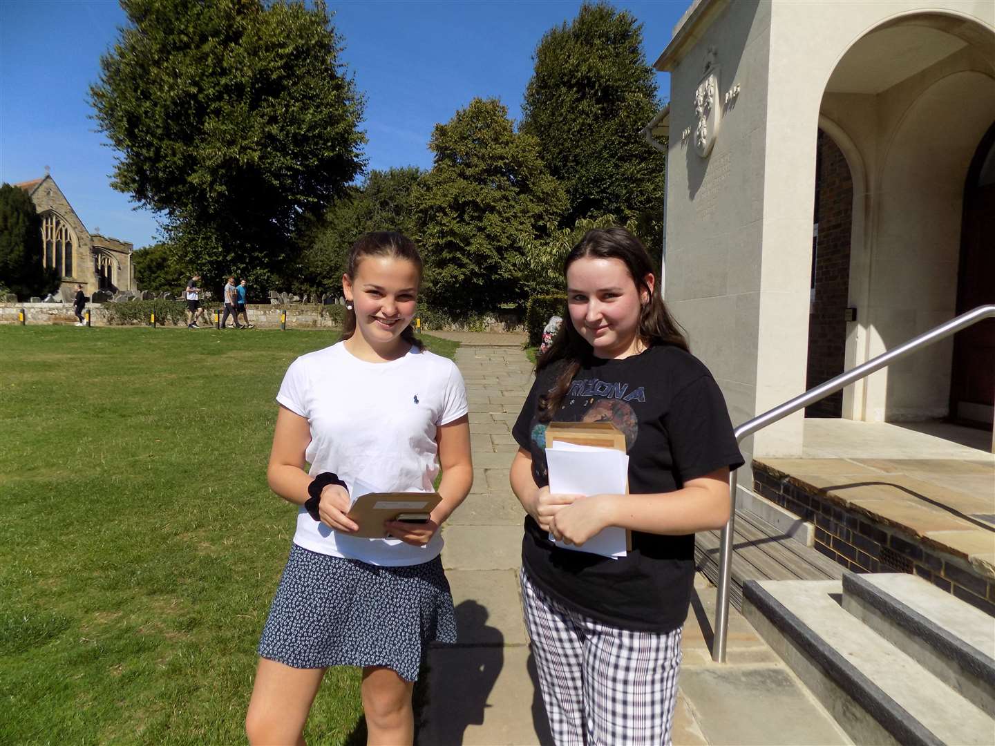 Olivia De-Winton and Maddy Gibbs of Cranbrook School on GCSE results day (15605470)