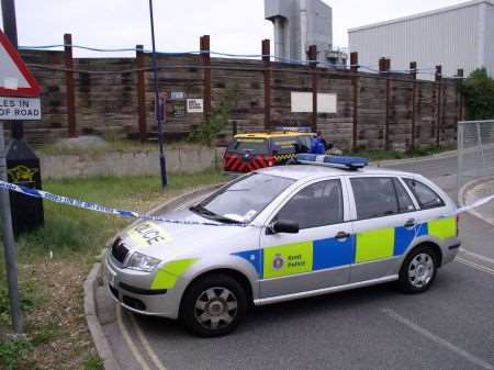 Cordon after World War Two bomb found on beach