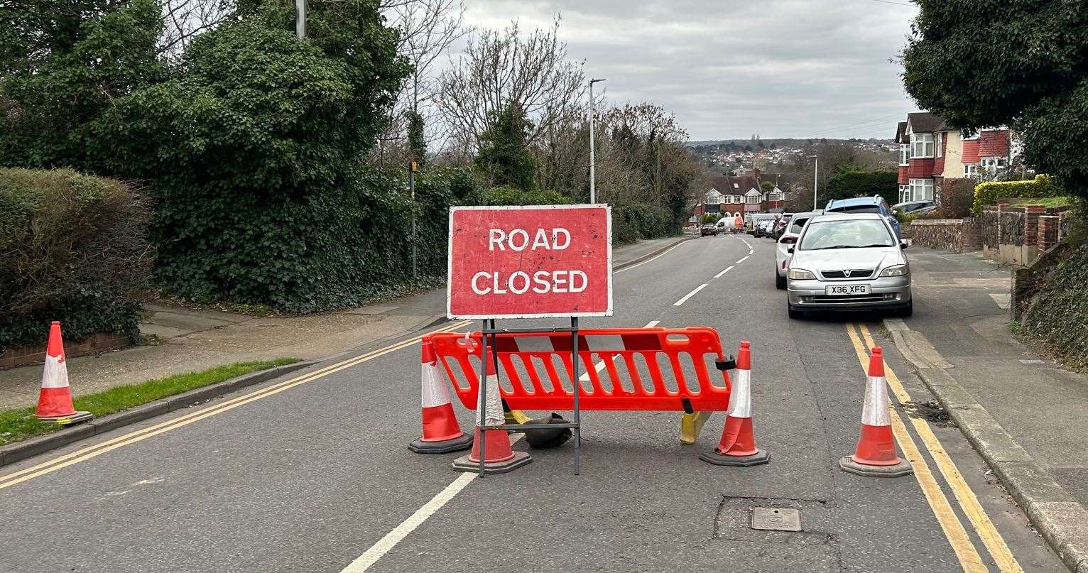 Banks Road and Station Road in Strood shut for SGN gas works