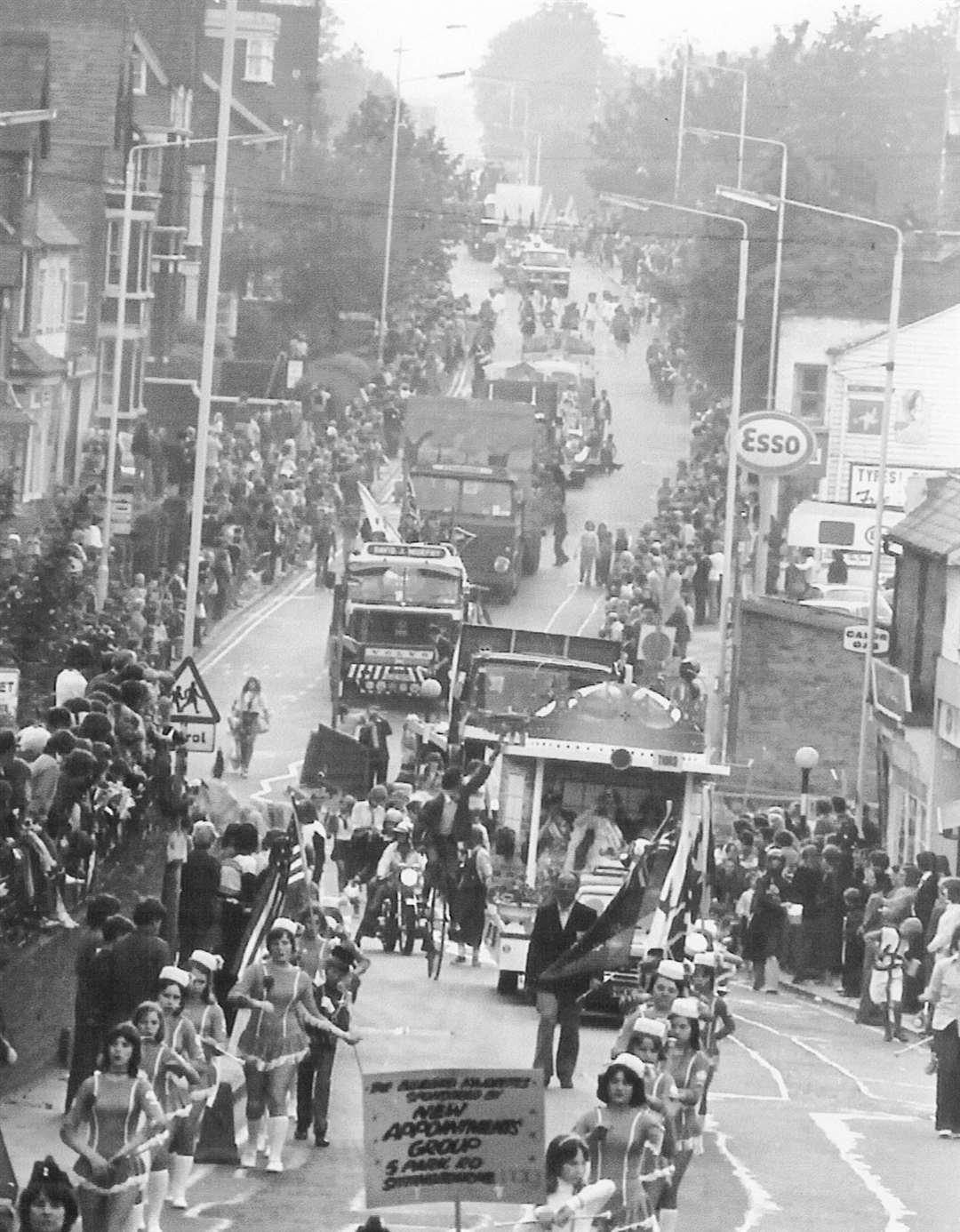 The carnival heads past West Street in 1977. Picture: Sittingbourne Heritage Museum