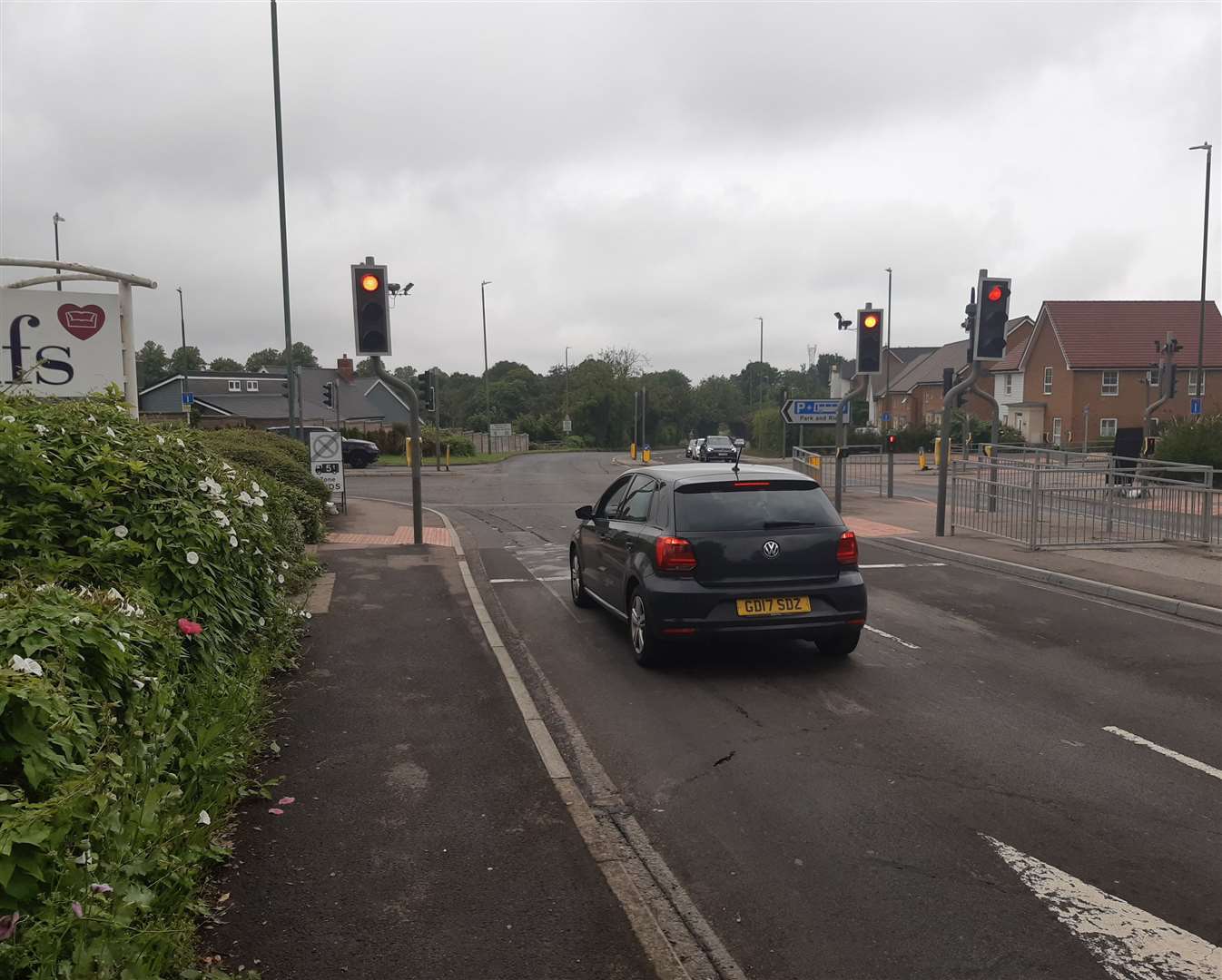 Traffic from the new estate must join the London Road at this junction