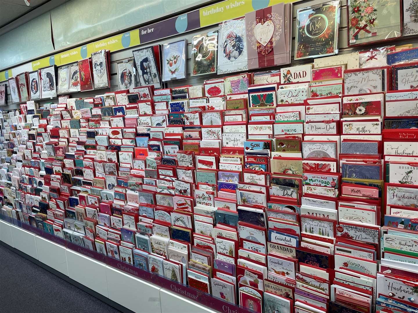 Gem Cards has a wide selection of singular Christmas cards