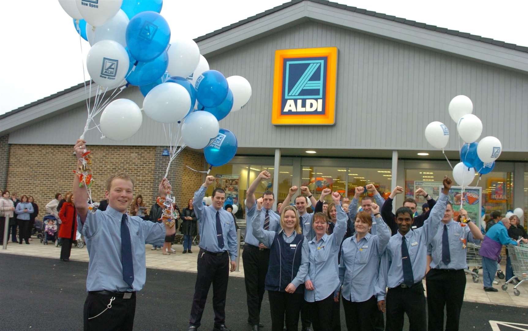 Official opening of new Aldi Store in Millennium Way, Sheerness. Picture: Mike Smith