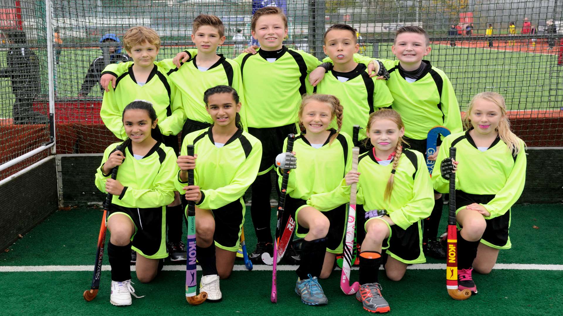 Medway Mini Youth Games hockey. Hempstead Jnr School.