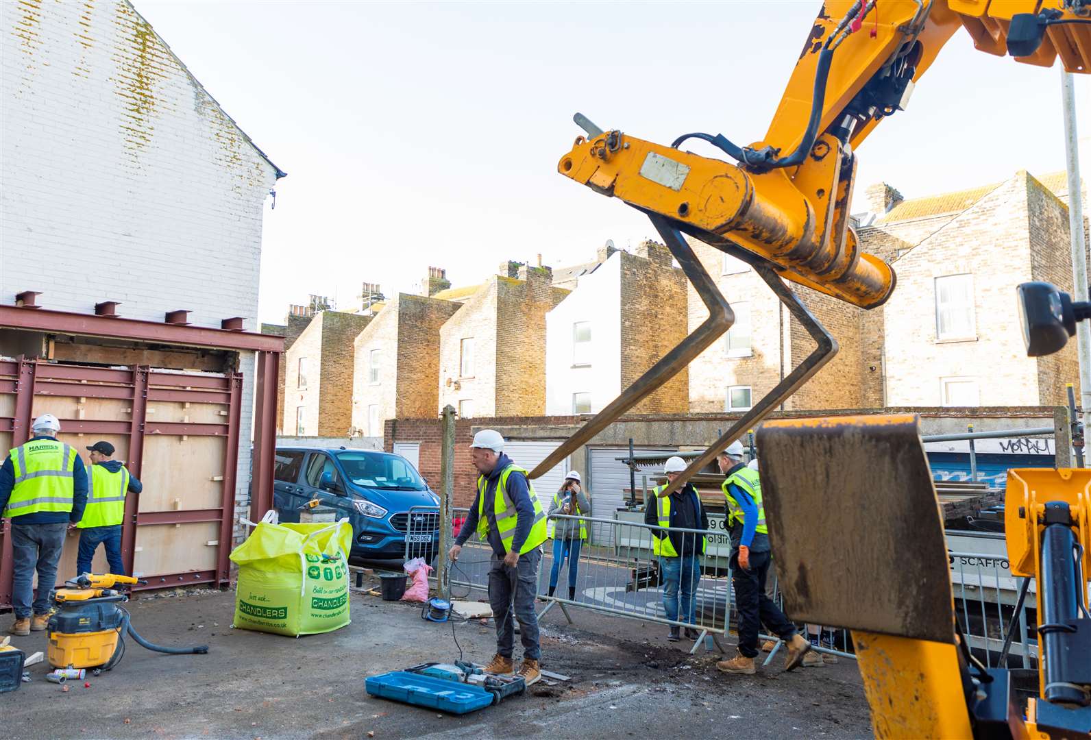 Ready to move - at four tonnes, shifting the wall was no easy task. Picture: Ed Strickland/Red 8 Gallery