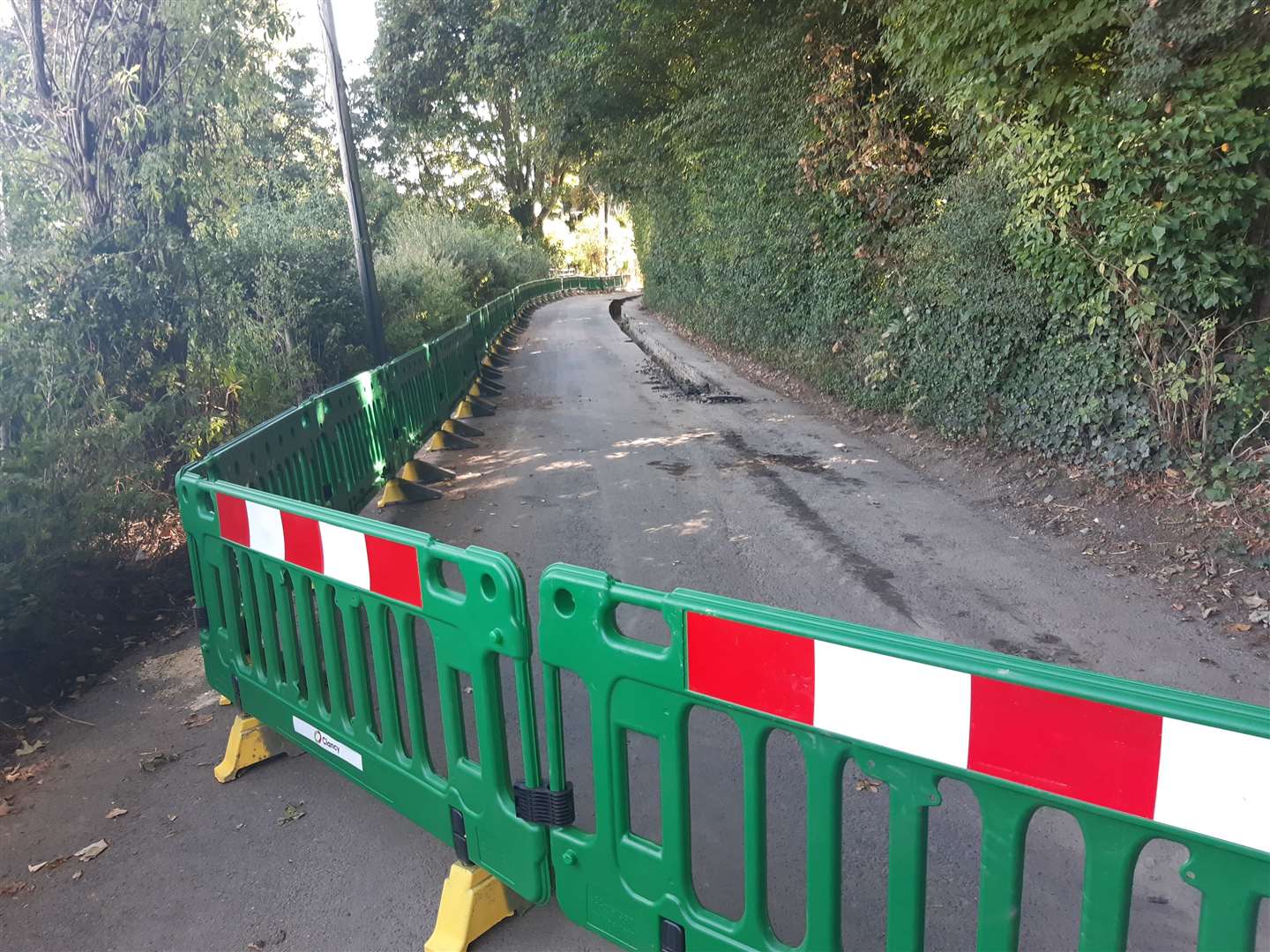 Water main replacement works in Ulcombe Hill