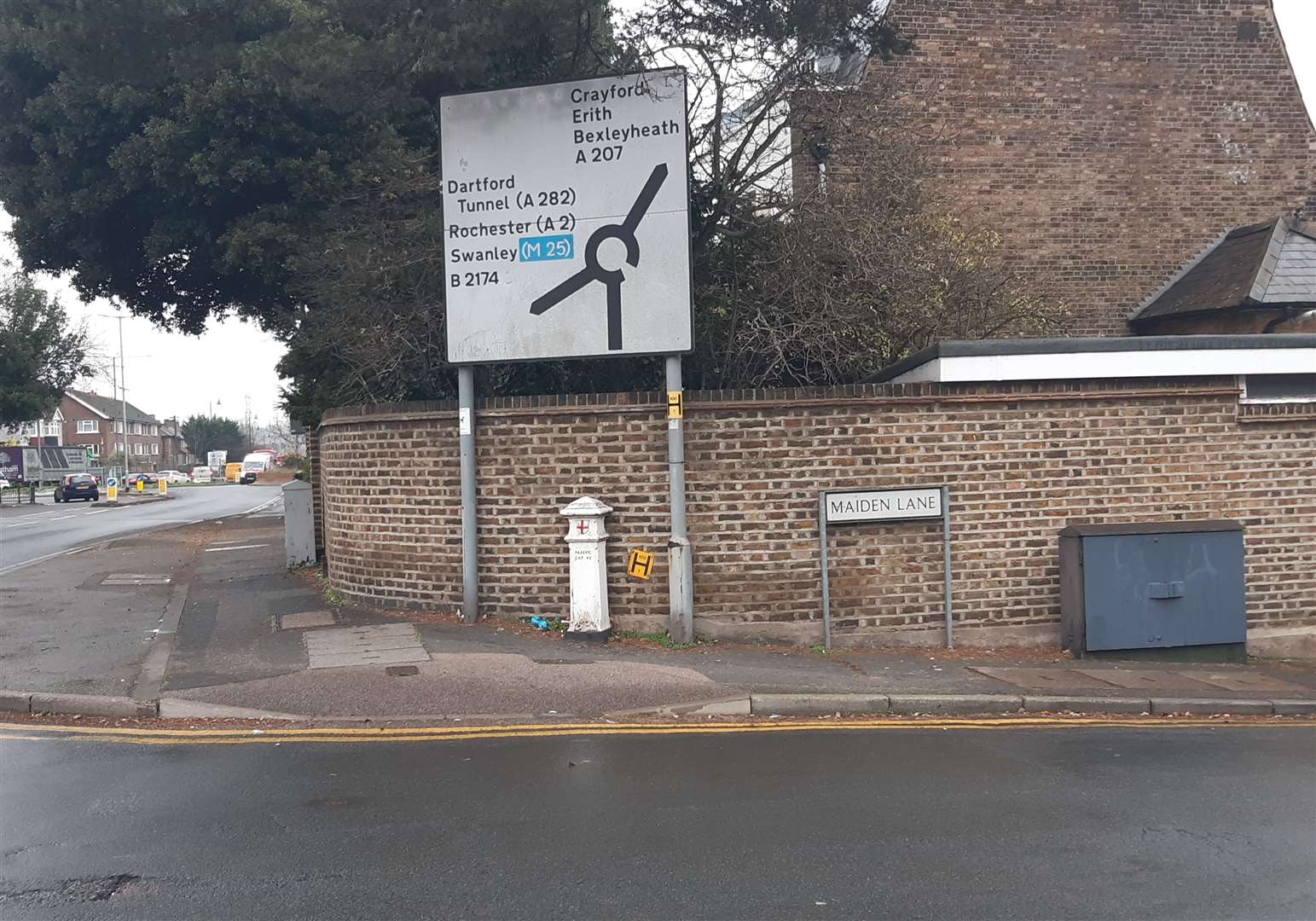 The Dartford/ Bexley border between West Hill and Crayford