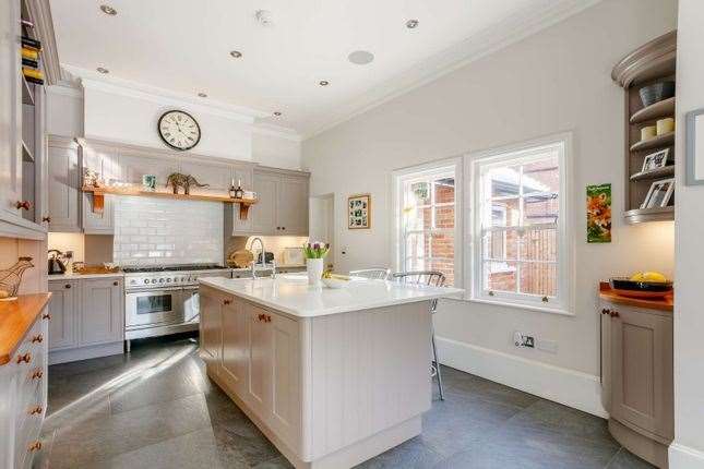 The kitchen. Picture: Zoopla / Strutt & Parker