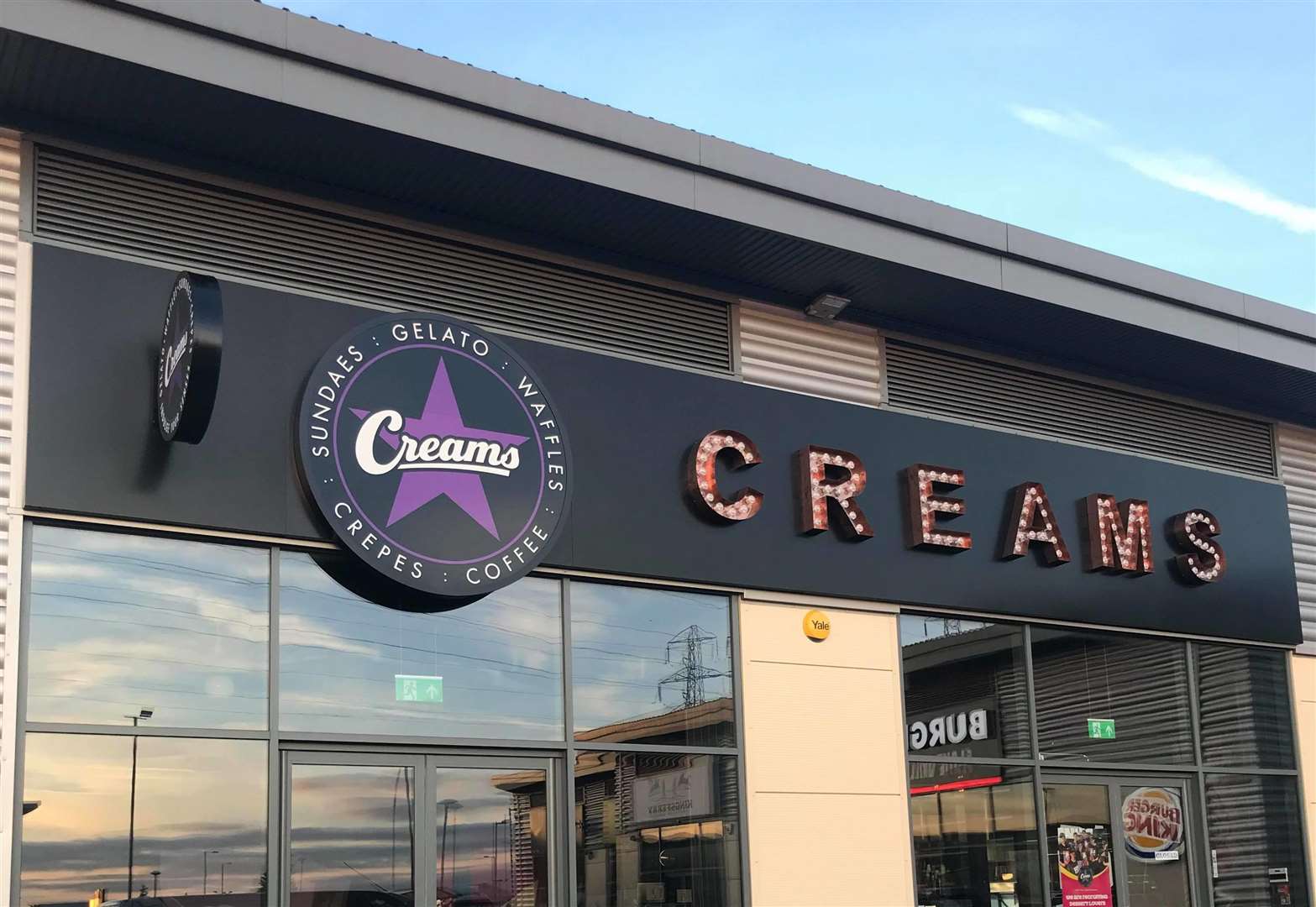 ice-cream-parlour-creams-opens-on-sheppey