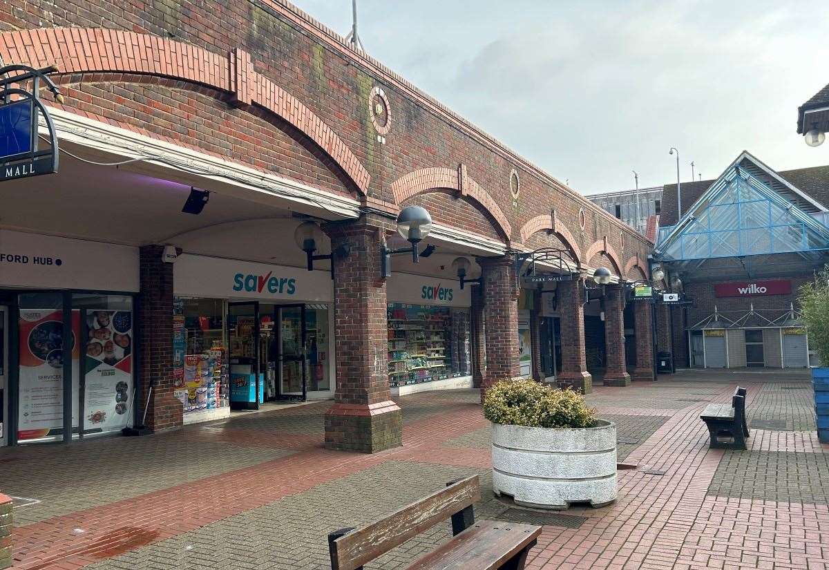 Kent shopping centre and multi-storey car park to be demolished