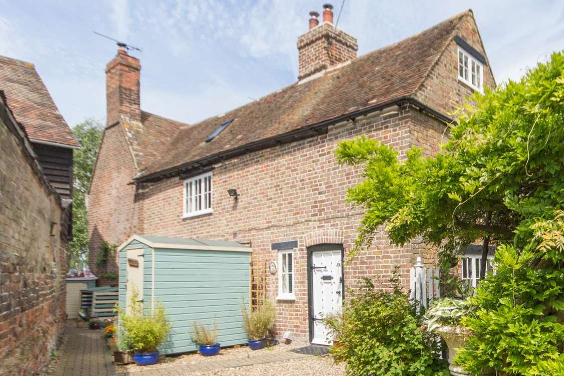 Whimbrel Cottage, Wingham, near Canterbury