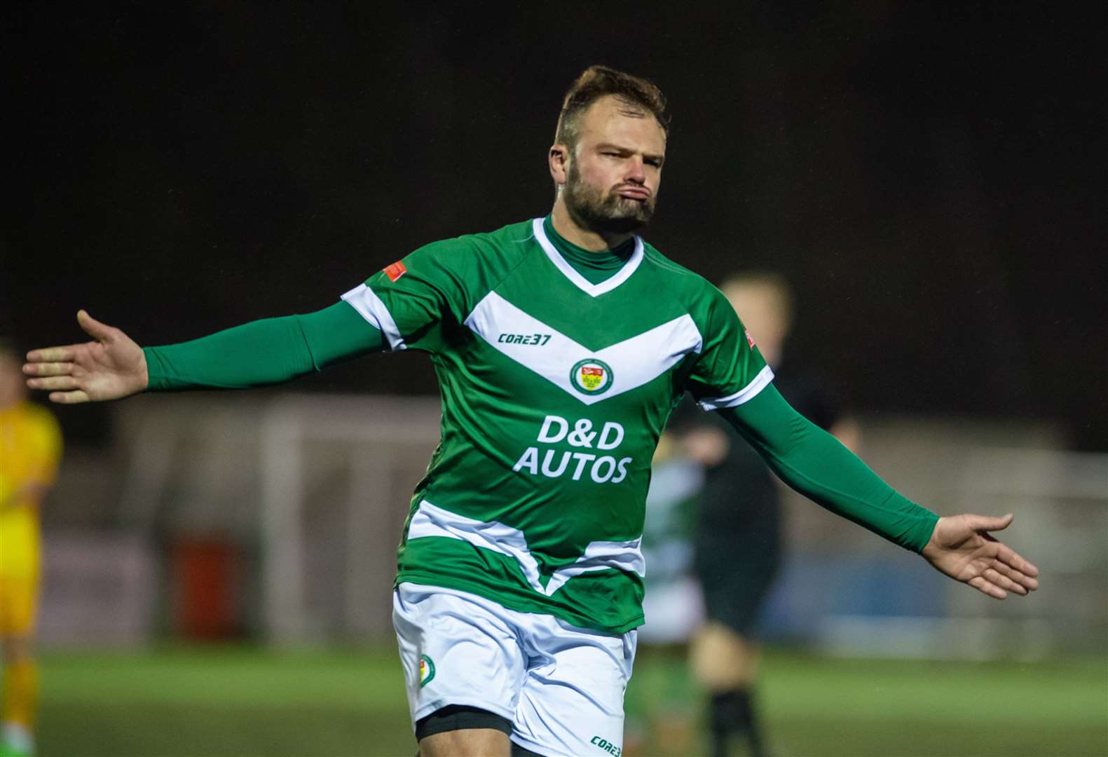 Gary Lockyer makes it 2-2 in the 80th minute. Picture: Ian Scammell