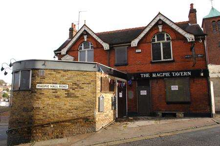 Magpie Tavern, Chatham