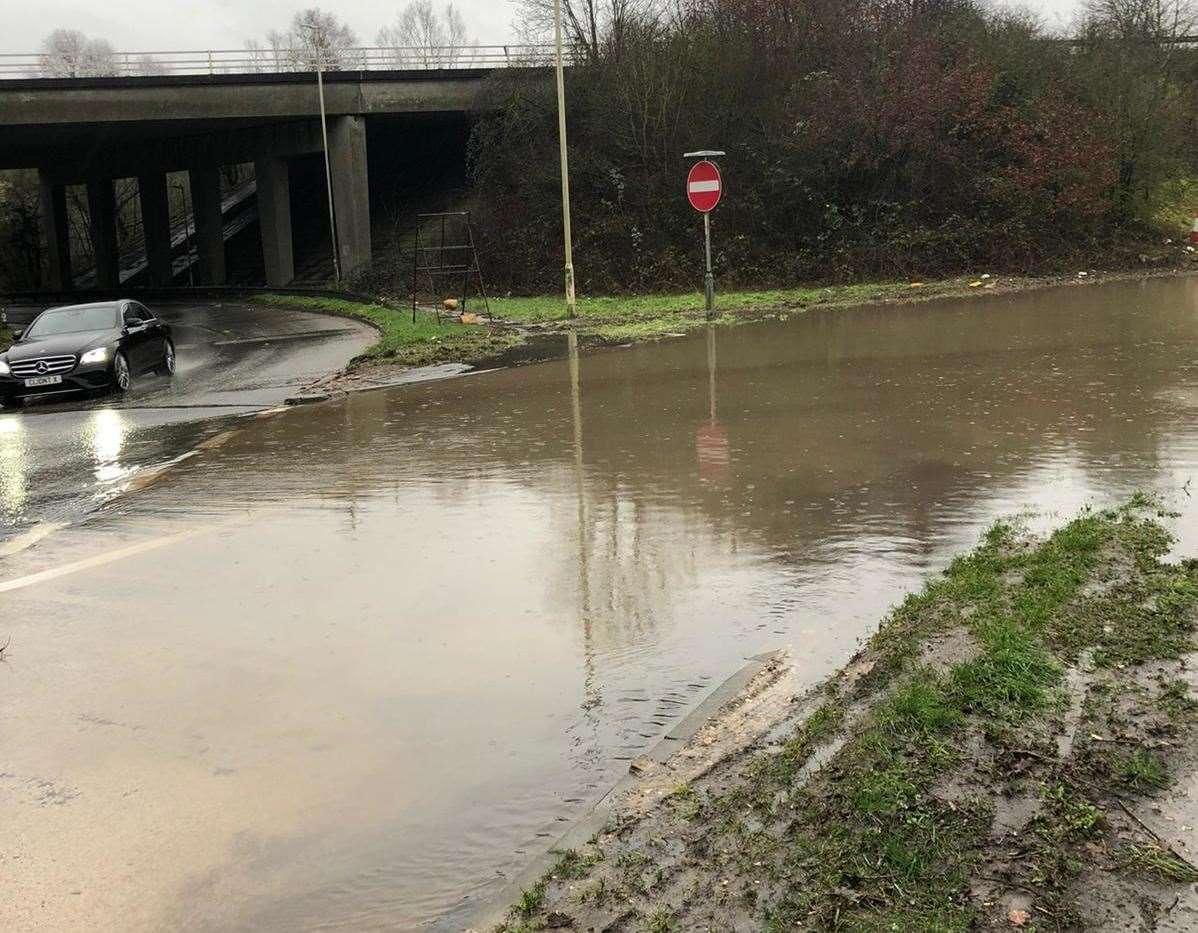 The M26 junction is flooded. Picture: @mrmoody1962