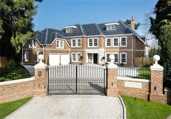 This mansion is found in Woodlands Close in Bromley.