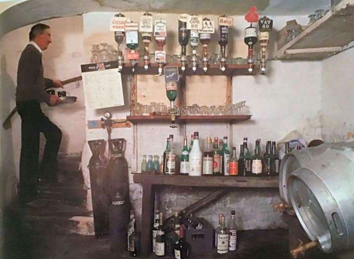 Licensee Bob Jarrett in the cellar of the Mounted Rifleman in Luddenham in 1990. Picture- dover-kent.com