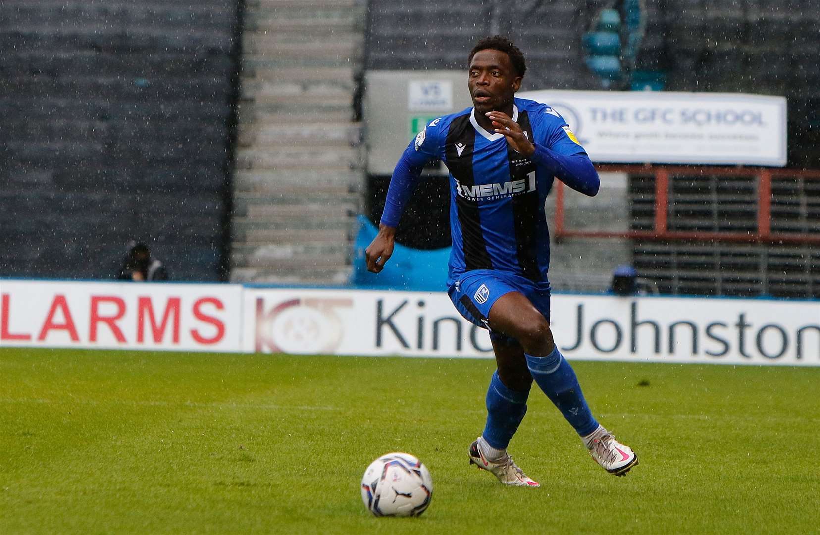 David Tutonda picked up a hamstring injury against Sunderland.Picture: Andy Jones