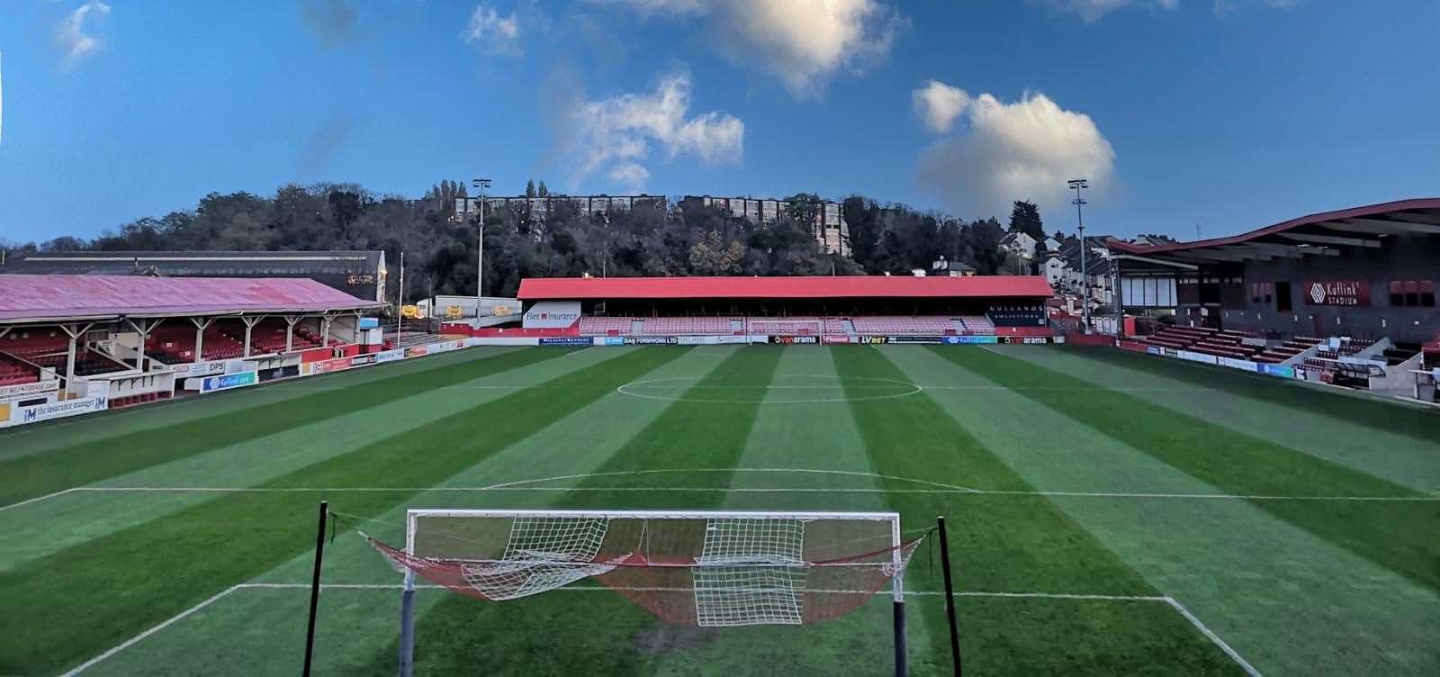 Ebbsfleet host Oldham this Saturday at Stonebridge Road. Photo: Northfleet Harbourside