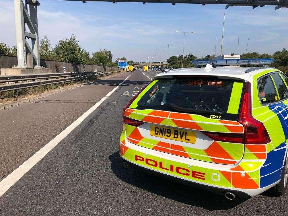 Police and ambulances are at the scene of a crash on the M25 between the Swanley Interchange and the Darenth Interchange. Pic:@kentpoliceroads (15692002)