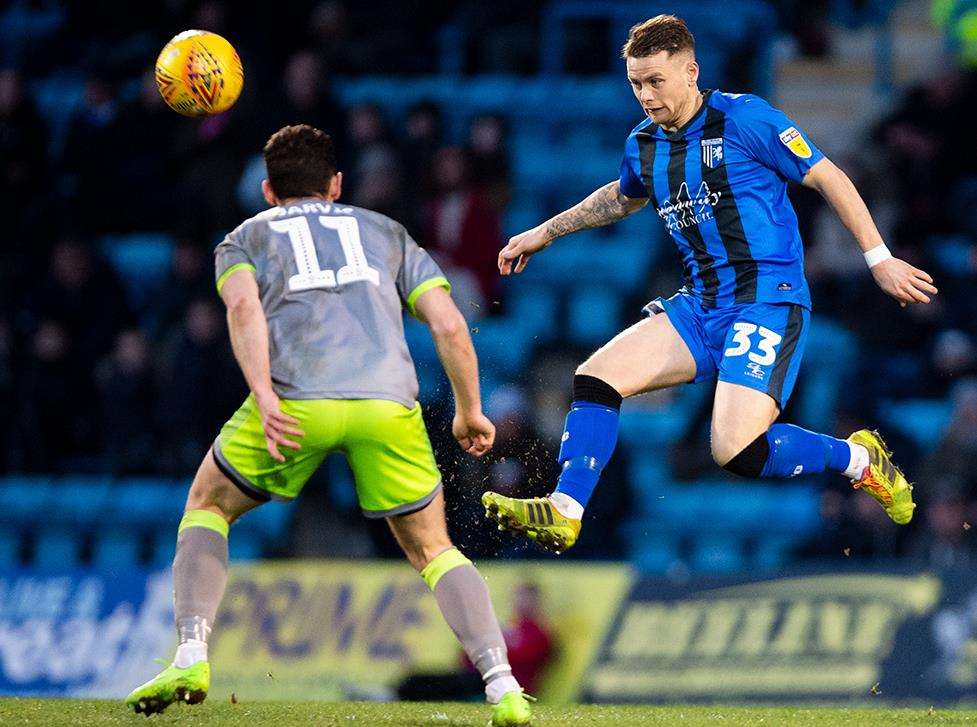 Gillingham v Walsall match action Picture: Ady Kerry (6622027)